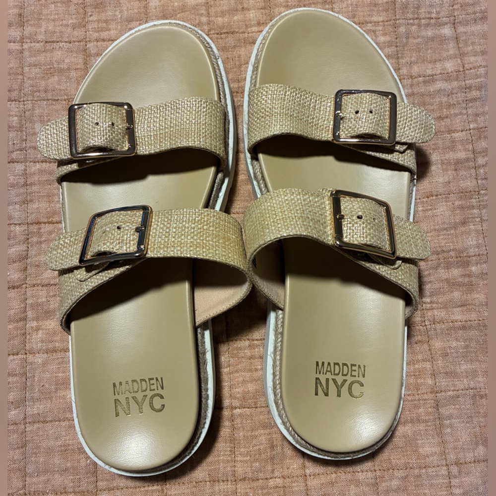 Women’s platform slides